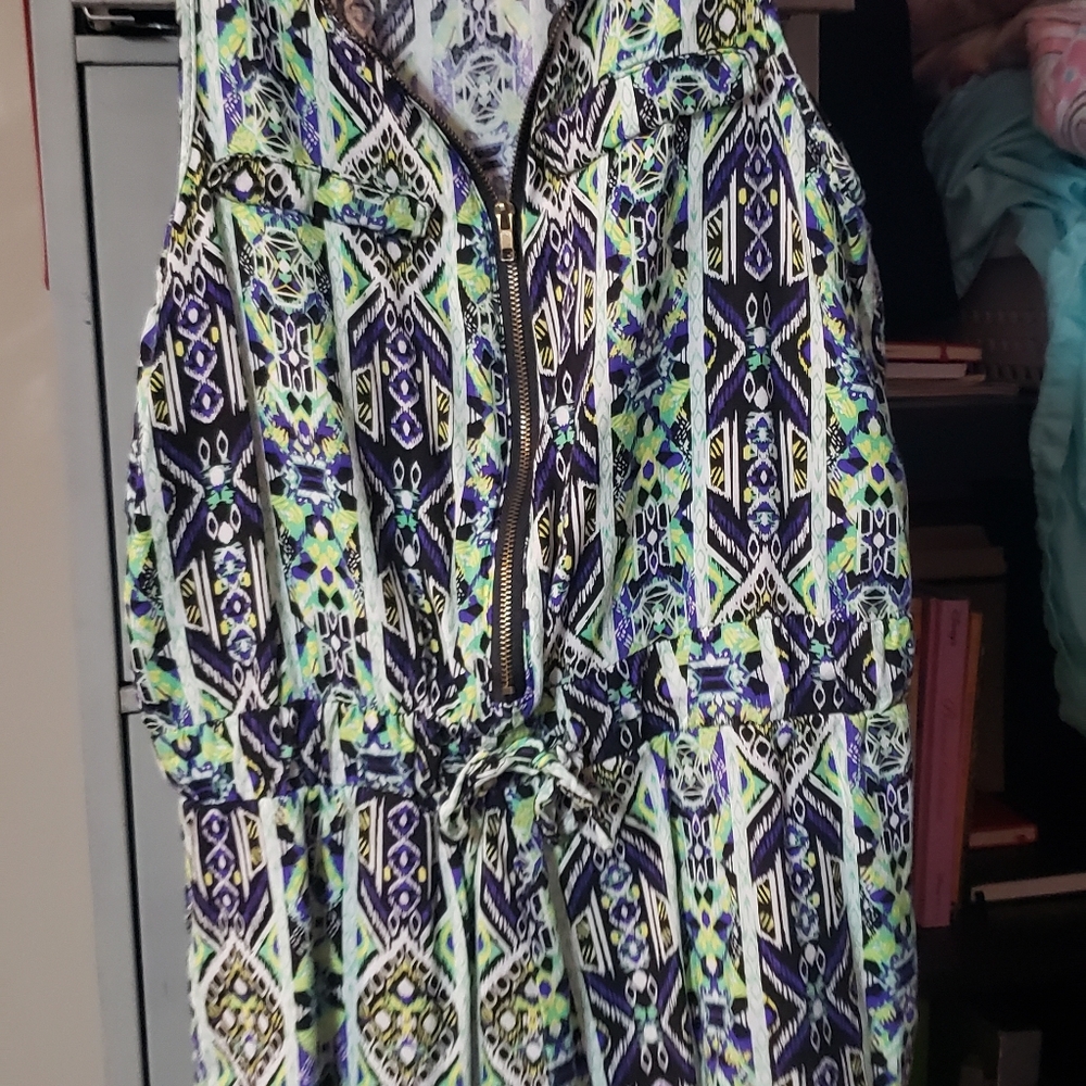 ROMPER - Picture 3 of 3